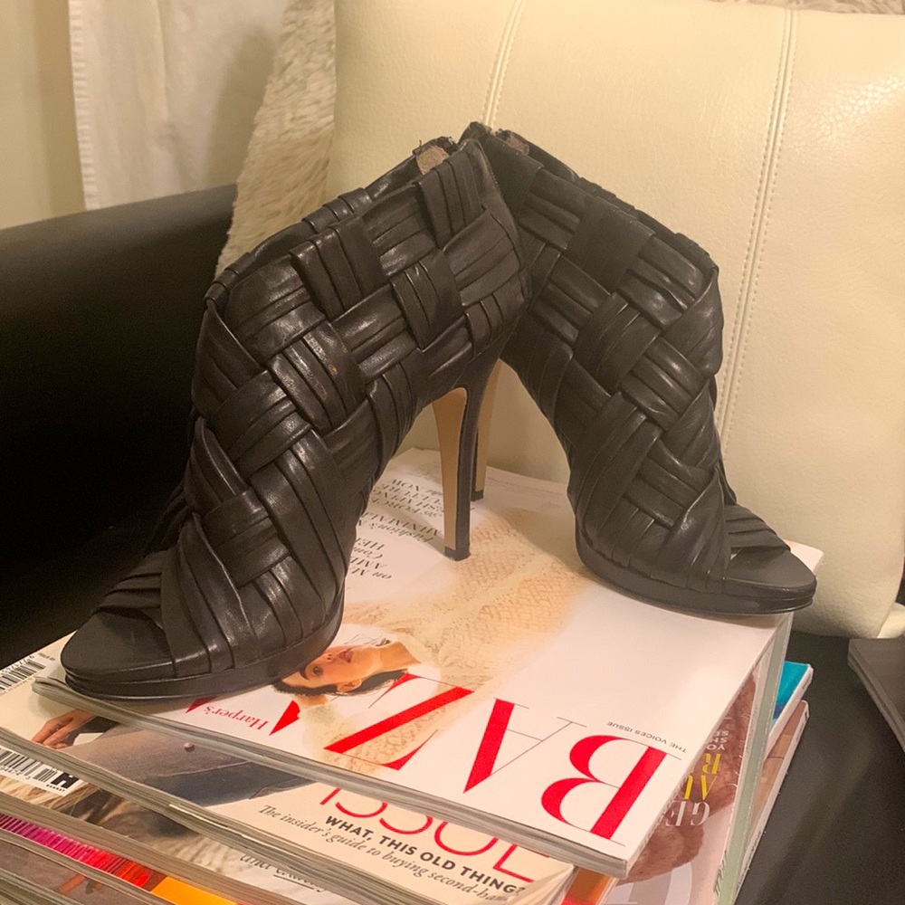 SALE!!🛍️Boutique 9 Platform Ankle Boots Pumps Black Leather NEW